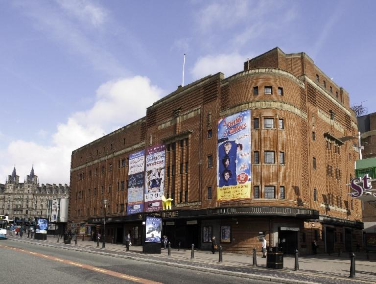 royal-court-liverpool-theatres-trust